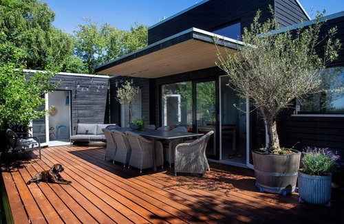 Hoensinge House | Enjoy the most beautiful view over the bay