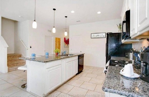 Loughman House | Enjoy the private view from your lovely pool area!