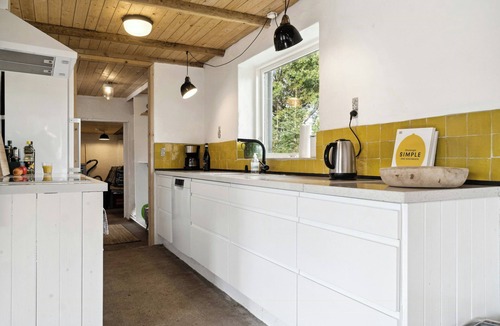 Harpelunde House | Enjoy the sunset in Mosely with private beach