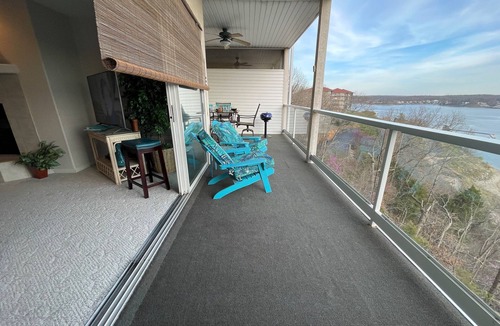 Lake Ozark Condo | Enjoy the view!