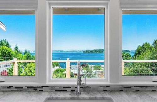 Manchester House | Enjoy the view!