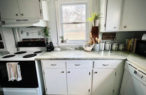 Grandview House | Enjoy this cozy home away from home all to yourself!