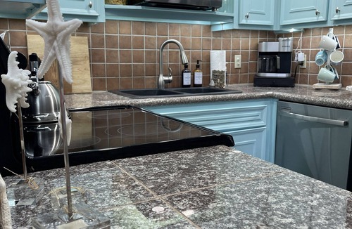 Saint Simons Heights Condo | Enjoy this pet friendly marsh-front condo!