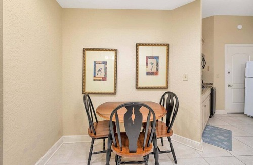 Demere Park Apartment | Enjoy this convenient located condo with pool!