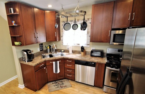 Squirrel Hill South House | Enjoy Urban Living at our Steel City Getaway!