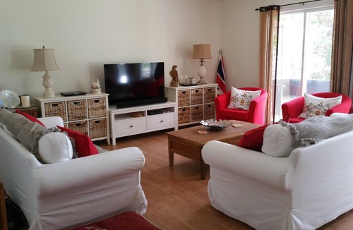Consecon Cottage | Enjoy Waterfront Cottage Life While Discovering Prince Edward Country