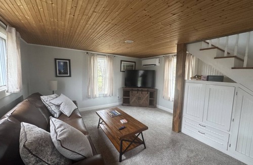 Hampton Falls House | Enjoy your own home in Hampton Falls!