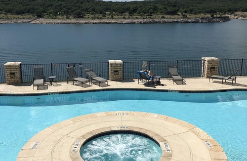 Highland Lake Estates Condo | Enjoy your wonderful vacation at Lakeside Escape