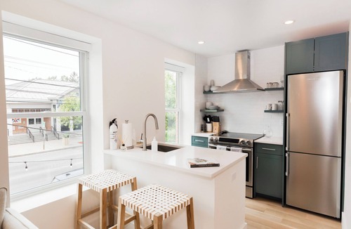Middleburgh Apartment | Enjoyable 1-bedroom apartment above clean, quaint coffee shop
