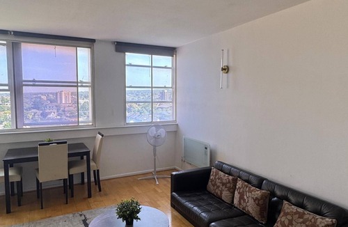 Selhurst Apartment | Enjoyable 2-bedroom apartment in Croydon