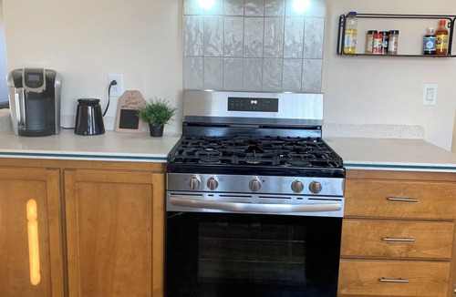 Northeast Heights House | Enjoyable 3-bedroom house with AC in quaint Albuquerque