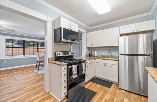 Hattiesburg Cottage | Enjoyable 3-bedroom cottage with AC in charming Hattiesburg