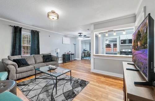 Hattiesburg Cottage | Enjoyable 3-bedroom cottage with AC in charming Hattiesburg