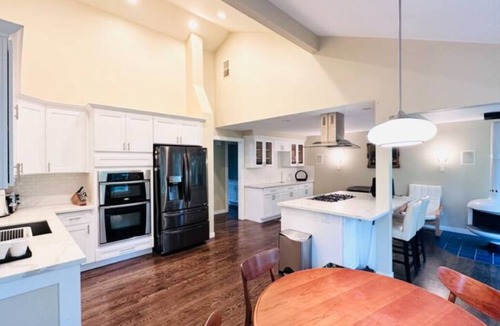 Cougar Mountain House | Enjoyable 4-bedroom house/garage in quiet neighborhood
