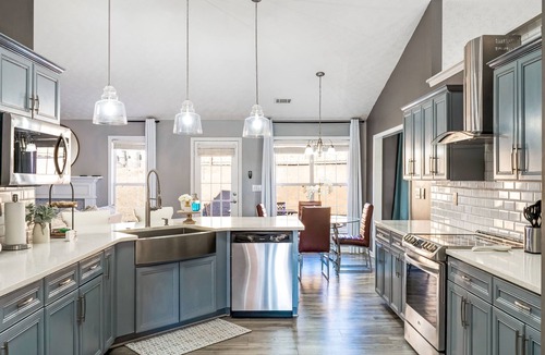 Lawrenceville House | Enjoyable/Spacious 3bd Farmhouse