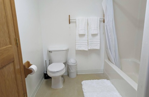 Hot Springs Cabin | Enjoyable Triple Room - Room 131