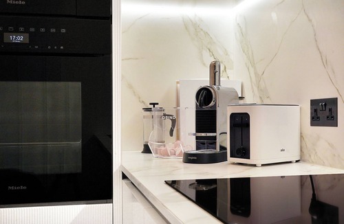 Knightsbridge and Belgravia Apartment | Ennismore Garden Flat