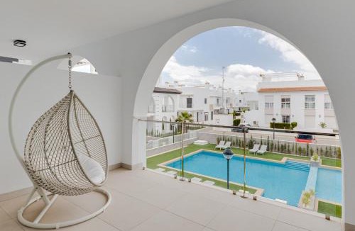 Quesada Apartment | Enora Garden Quesada 16
