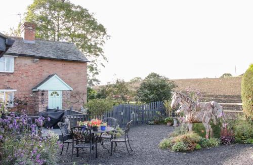 Stoney Stretton House | Ensdon Lea Cottage