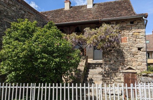 Saint-Maurice-des-Champs House | Ensembles de 3 maisons