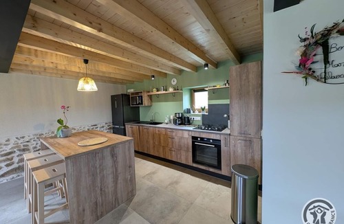 Meys House | "Ensemble - MEYS - Gîte