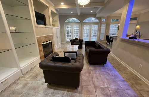 Uptown House | Enspaizo