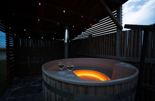 Camelford Cabin | Ensuite Cabin With A View With A Hot Tub