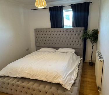 Addiscombe House | Ensuite cozy room