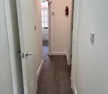 Botwell House | ENSUITE ROOM AT HAYES