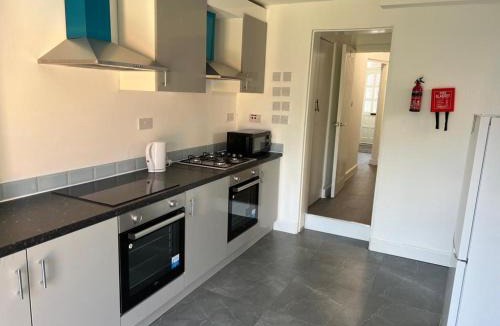 Botwell House | ENSUITE ROOM AT HAYES