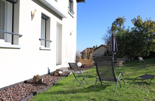 Chatel-Guyon Apartment | Enter another world.