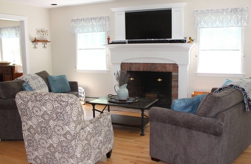 Southold House | Entertainers Delight Just Steps From The Beach