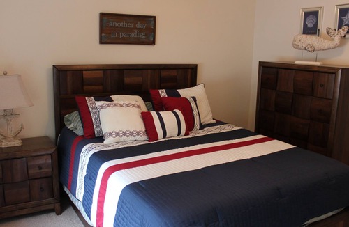 Southold House | Entertainers Delight Just Steps From The Beach