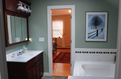 Southold House | Entertainers Delight Just Steps From The Beach