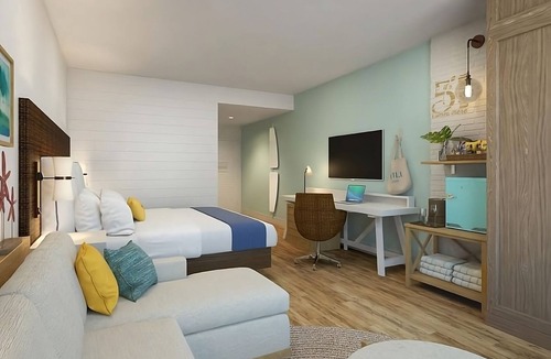 Sobro House | Entertainment At Its Best! 4 Spacious Units, Outdoor Pool, Outdoor Terrace!
