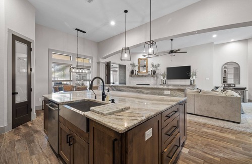 Kyle House | Entertainment Dream House