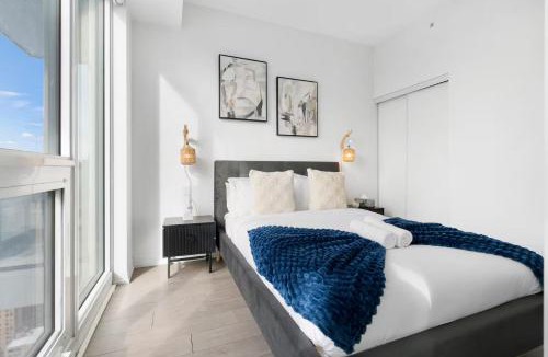 Garden District Apartment | Entire 1BR Easter Escape - Walk to CF Toronto Eaton Centre Yonge Dundas Square Prime Downtown