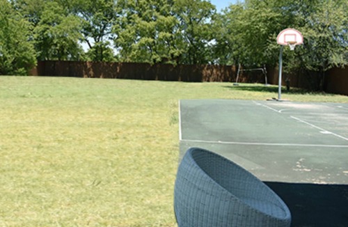 Dallas Cabin | “Entire 24‑Bed Facility for the Olympics – Keep Your Whole Team Together!”