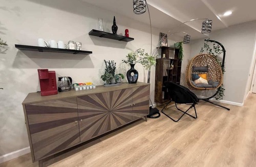 Eastside Apartment | Entire 2BR Near SU Downtown Syracuse Pet Friendly