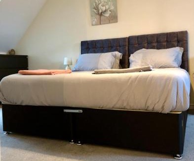 Clyst St Mary House | Entire 4 Bed Townhouse