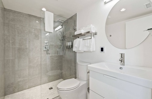North Downtown Hotel | Entire 5-Room Boutique Hotel in Downtown Charlottesville
