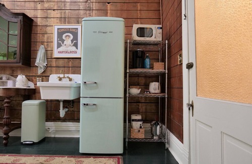 Natchez Condo | Entire Above Gallery Suites - enjoy the entire second floor above the gallery!