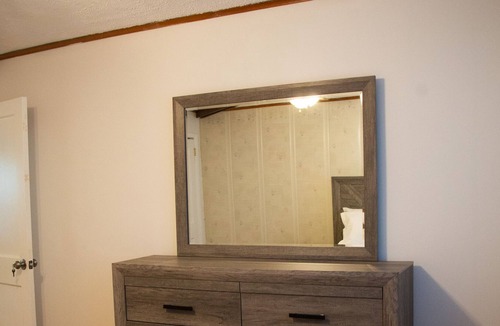 Yeadon House | Entire Amazing 1br apartment