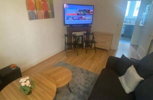Quartier des peupliers Apartment | Entire apartment for 6 people