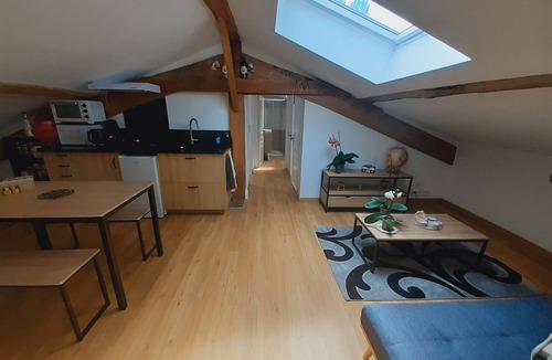 Gragnague Apartment | Entire apartment