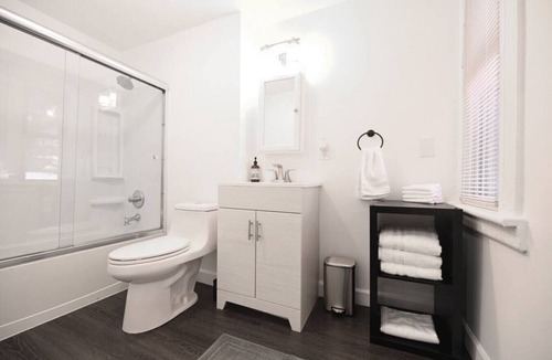 Ansonia Apartment | ENTIRE APARTMENT RECENTLY RENOVATED 2BR