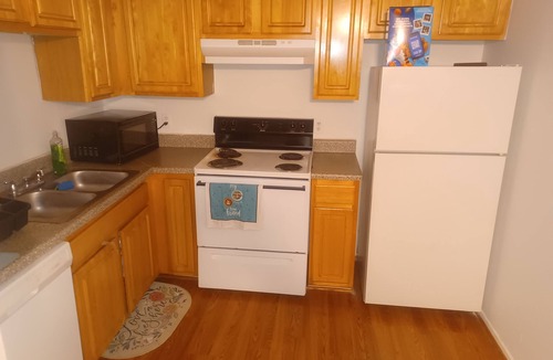 Riverside Apartment | Entire Apartment Suite