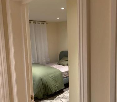 Five Oak Green Apartment | Entire Apartment Tonbridge Centre