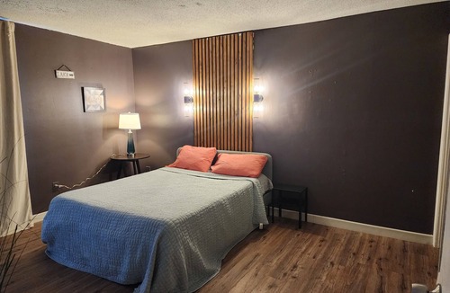 Ellendale Apartment | Entire Apartment with smart lock. Flex entry
