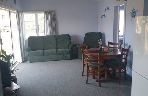 One Tree Point House | ENTIRE BACH AND SECTION TO YOURSELF!